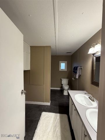 685 5th Avenue, Ulm, MT 59485