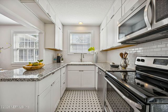 4330 SHIRLEY Avenue, Jacksonville, FL 32210