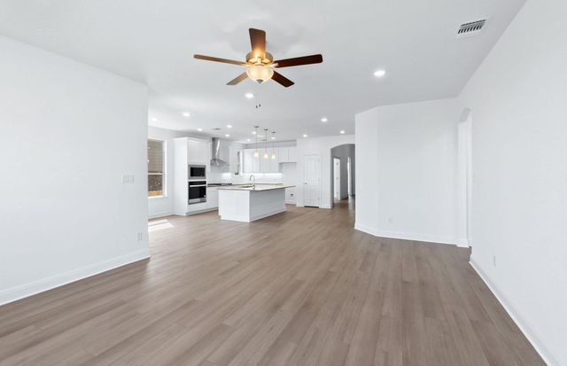 113 Elm View DR, Georgetown, TX 78628