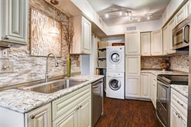 351 N Post Oak Lane 715, Houston, TX 77024