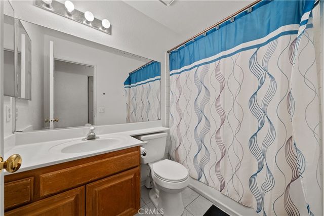 1536 E Avenue J4, Lancaster, CA 93535