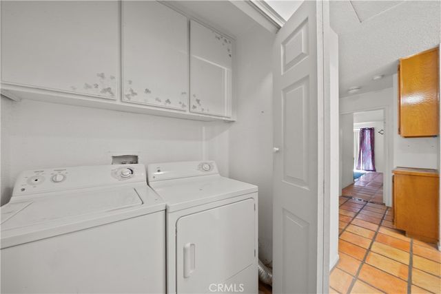 1536 E Avenue J4, Lancaster, CA 93535