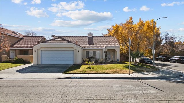 1536 E Avenue J4, Lancaster, CA 93535
