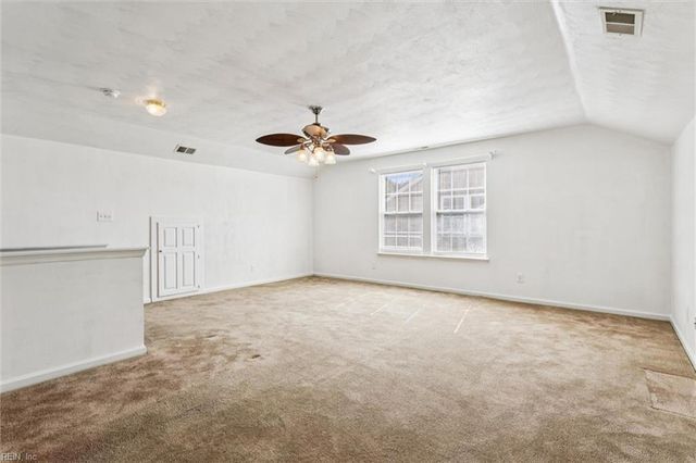 2001 Kelsey Bay CT, Chesapeake, VA 23323