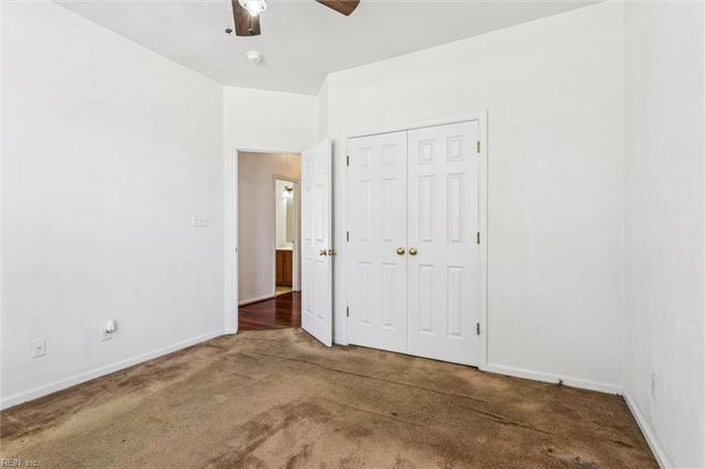 2001 Kelsey Bay CT, Chesapeake, VA 23323