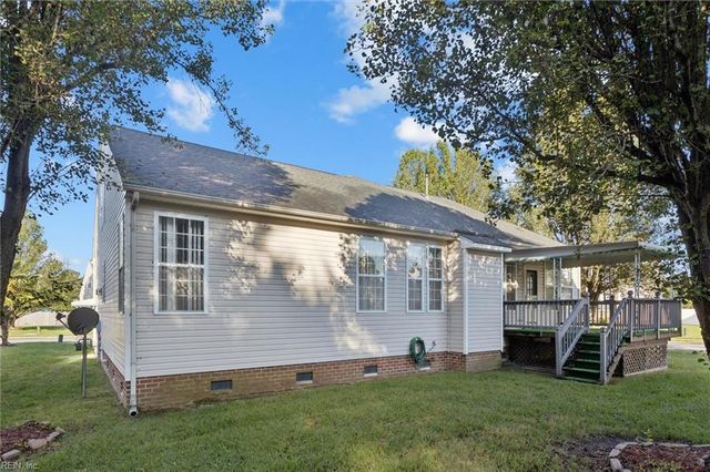 2001 Kelsey Bay CT, Chesapeake, VA 23323