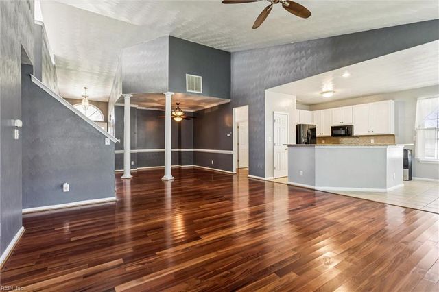 2001 Kelsey Bay CT, Chesapeake, VA 23323