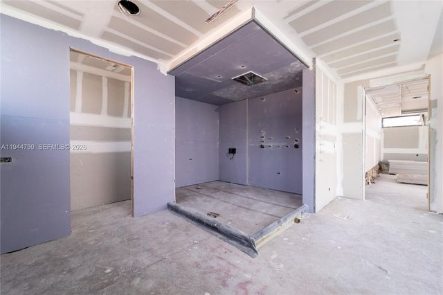 333 E Rivo Alto Drive, Miami Beach, FL 33139