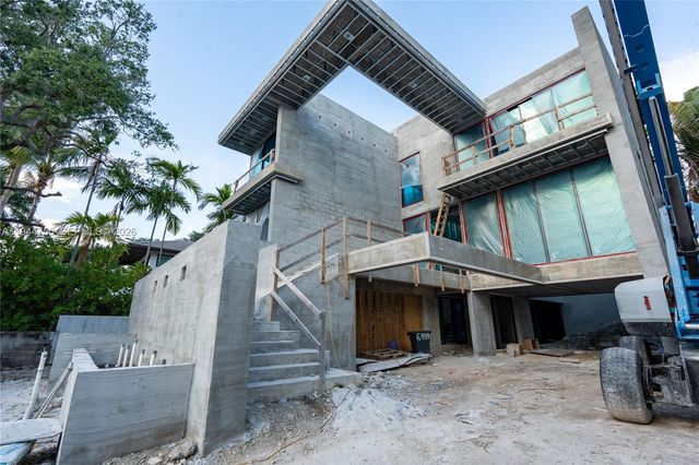 333 E Rivo Alto Drive, Miami Beach, FL 33139