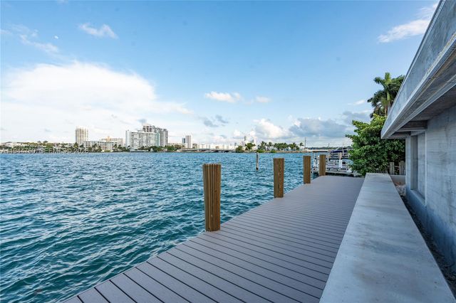 333 E Rivo Alto Drive, Miami Beach, FL 33139