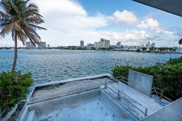 333 E Rivo Alto Drive, Miami Beach, FL 33139