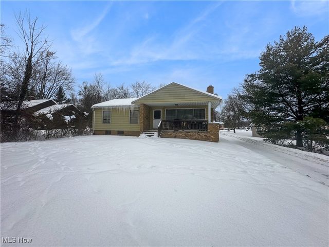 1915 E Wallings Road, Broadview Heights, OH 44147