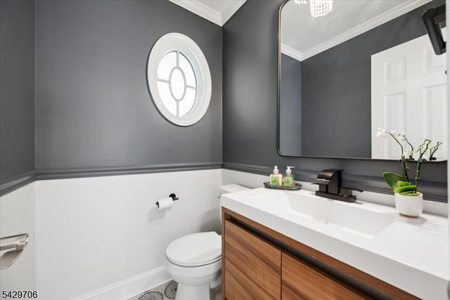 110 Shady Ln, Randolph Twp., NJ 07869