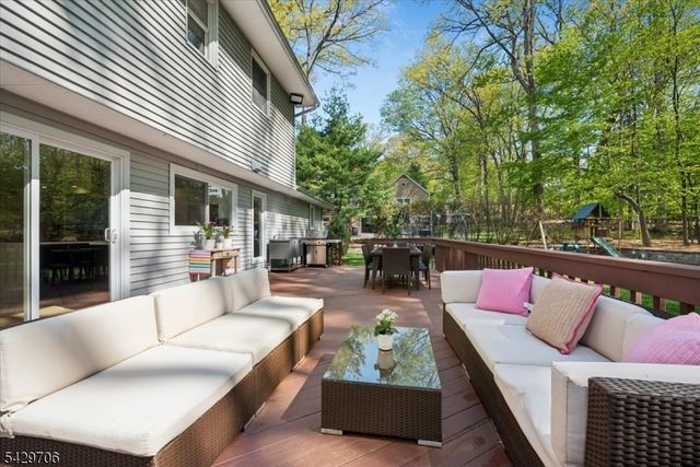 110 Shady Ln, Randolph Twp., NJ 07869