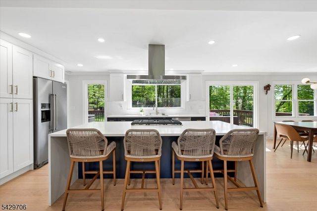 110 Shady Ln, Randolph Twp., NJ 07869