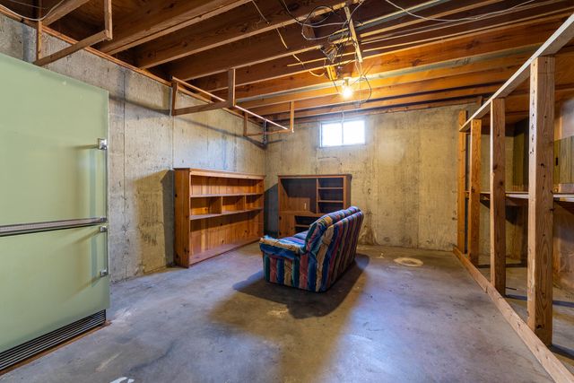 3856 Bower RD, Roanoke, VA 24018