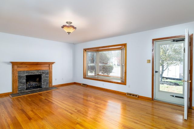 3856 Bower RD, Roanoke, VA 24018