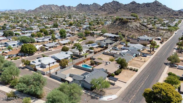 1002 E BUTLER Drive, Phoenix, AZ 85020