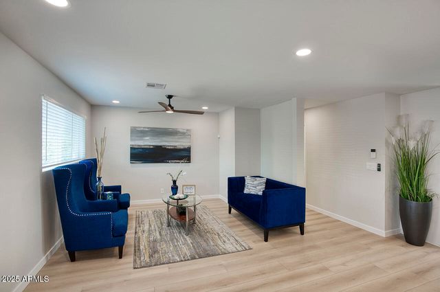 1002 E BUTLER Drive, Phoenix, AZ 85020