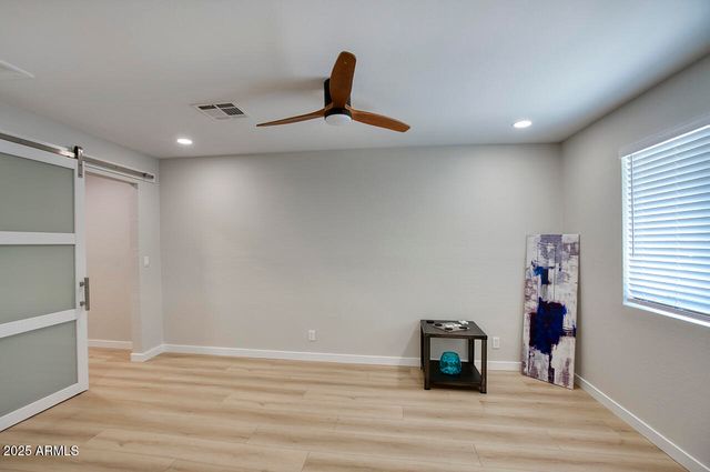 1002 E BUTLER Drive, Phoenix, AZ 85020