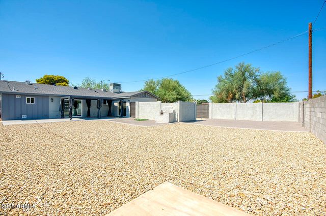 1002 E BUTLER Drive, Phoenix, AZ 85020