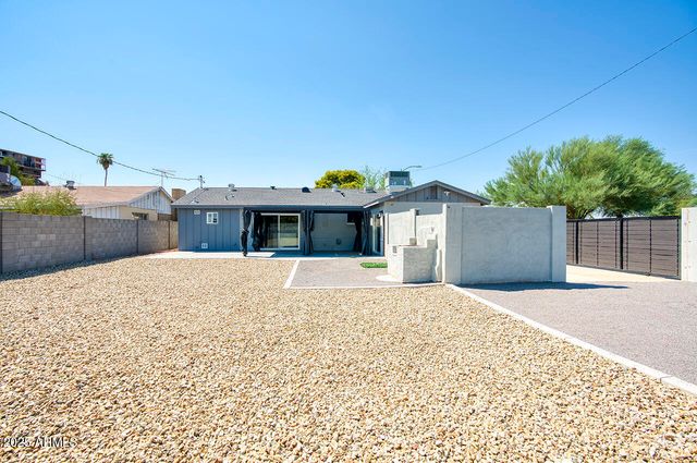 1002 E BUTLER Drive, Phoenix, AZ 85020