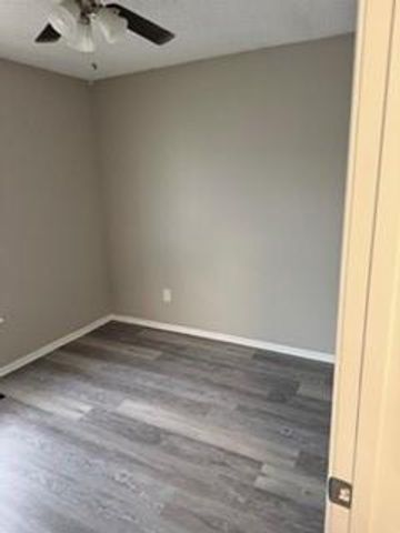 10401 SYCAMORE Avenue, Kansas City, MO 64134