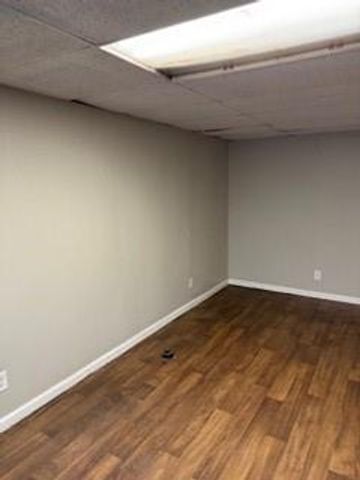 10401 SYCAMORE Avenue, Kansas City, MO 64134