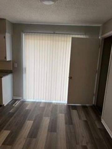 10401 SYCAMORE Avenue, Kansas City, MO 64134