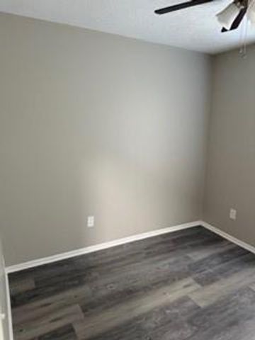 10401 SYCAMORE Avenue, Kansas City, MO 64134