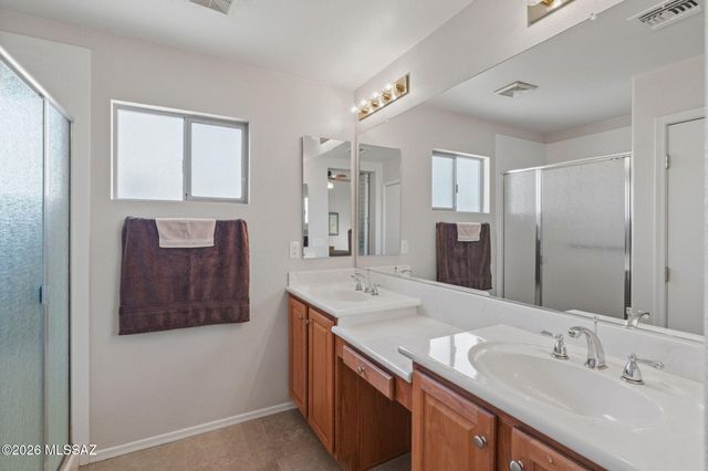 971 N Desert Deer Ps, Green Valley, AZ 85614