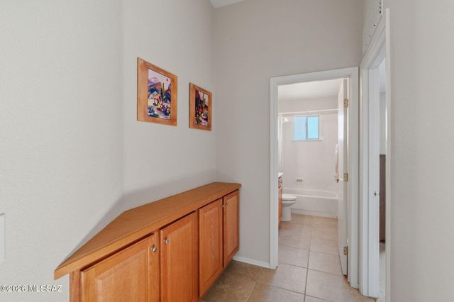 971 N Desert Deer Ps, Green Valley, AZ 85614