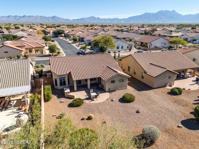 971 N Desert Deer Ps, Green Valley, AZ 85614