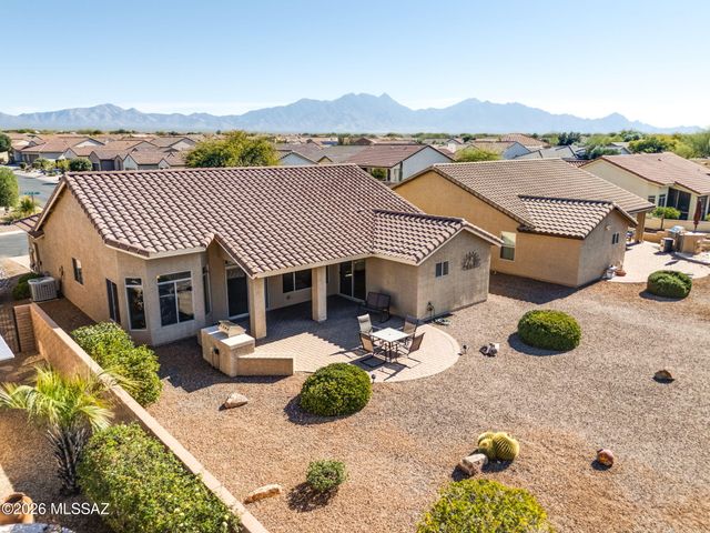 971 N Desert Deer Ps, Green Valley, AZ 85614