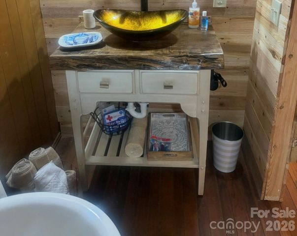 30 Grove Park, Waynesville, NC 28786