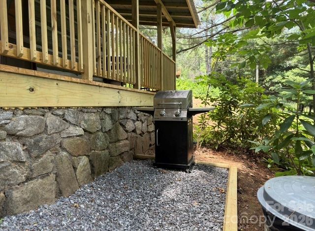 30 Grove Park, Waynesville, NC 28786