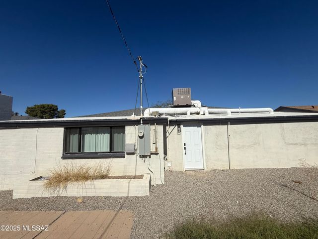2714 E 21st Street A, Tucson, AZ 85716