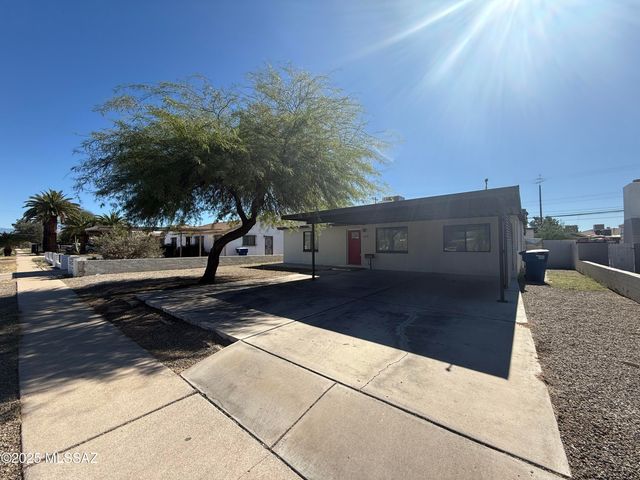 2714 E 21st Street A, Tucson, AZ 85716