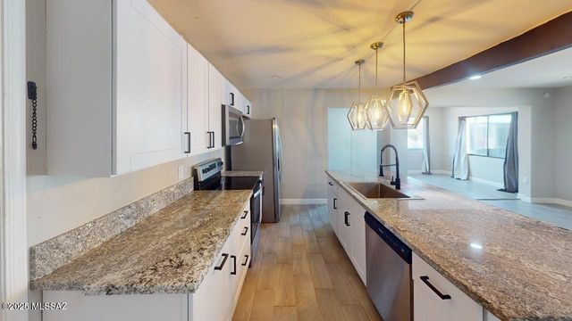 2714 E 21st Street A, Tucson, AZ 85716