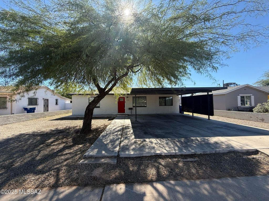 2714 E 21st Street A, Tucson, AZ 85716