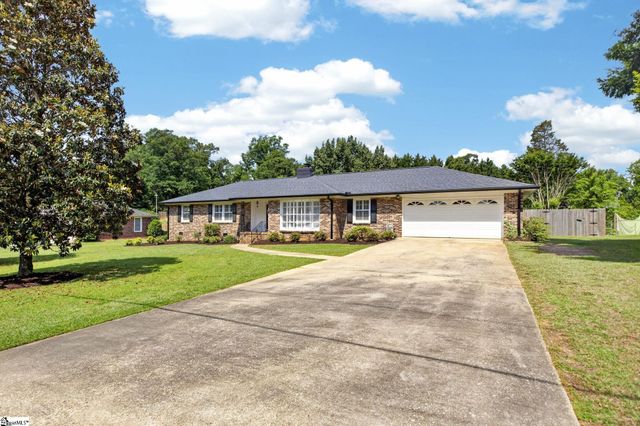 222 Devon Drive, Mauldin, SC 29662