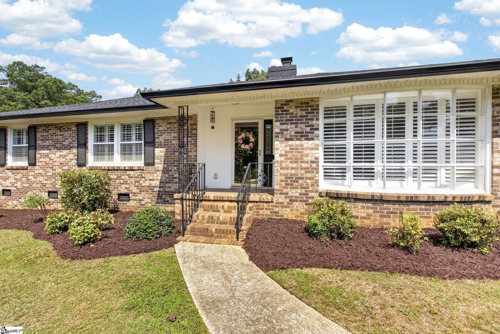 222 Devon Drive, Mauldin, SC 29662