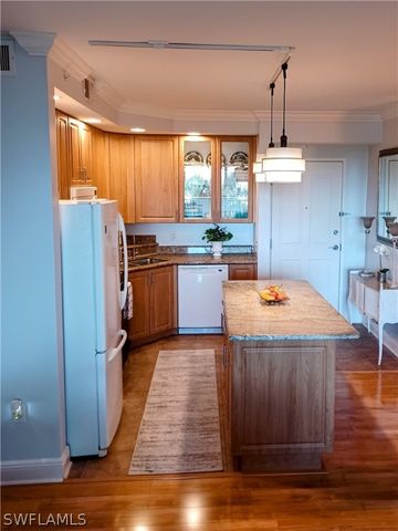 2825 Palm Beach BLVD 416, Fort Myers, FL 33916