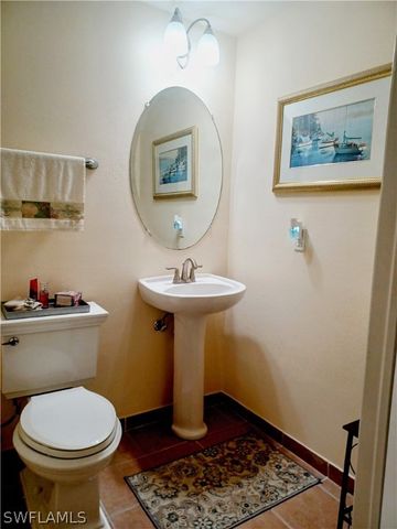 2825 Palm Beach BLVD 416, Fort Myers, FL 33916