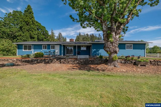 38225 Mount Hope Dr, Lebanon, OR 97355