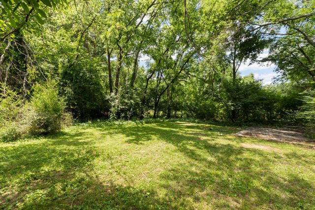2740 Jones Ave, Nashville, TN 37207