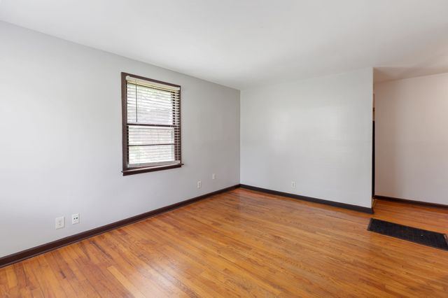 2740 Jones Ave, Nashville, TN 37207