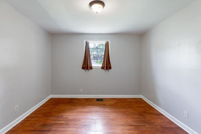 2740 Jones Ave, Nashville, TN 37207