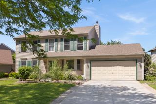 972 Westgate Drive, Aurora, IL 60506