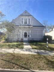 206 N Nettleton Avenue, Bonner Springs, KS 66012